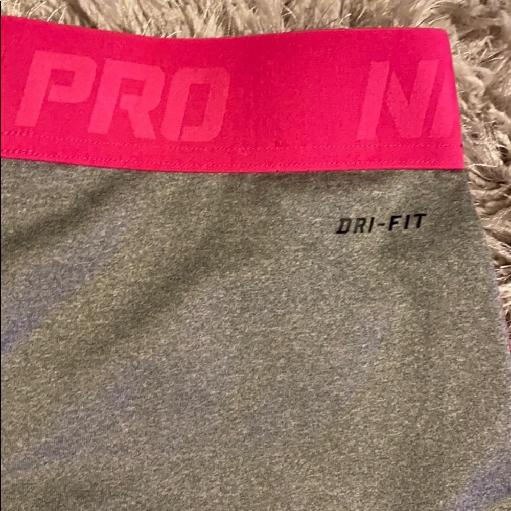 Nike pro dri-fit leggings size medium pink & gray